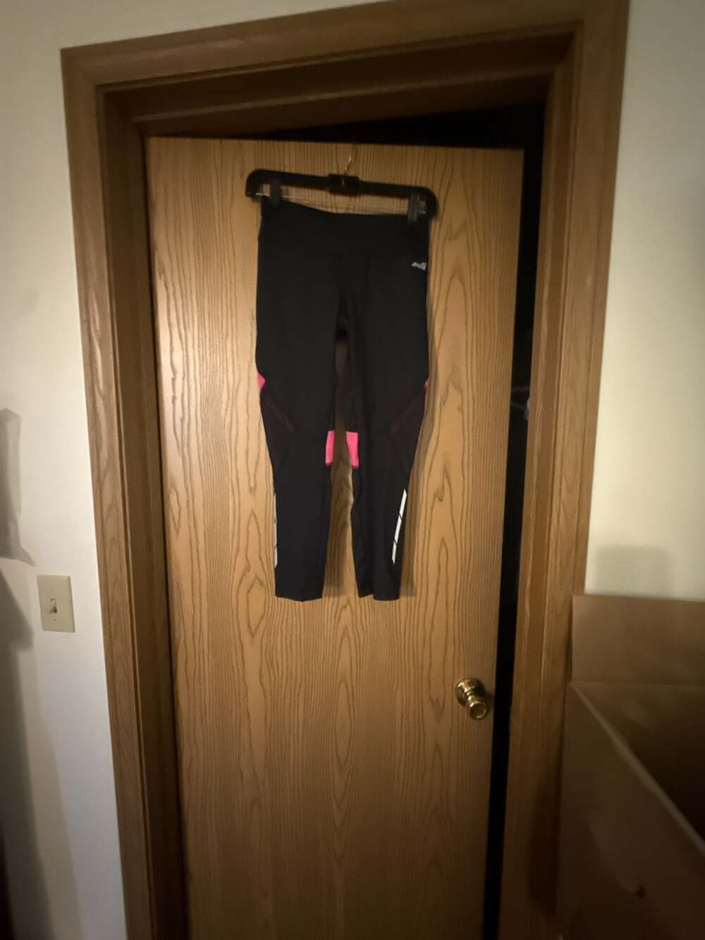 Avia Women's Athletic Leggings Size XS Black Pink Colorblock